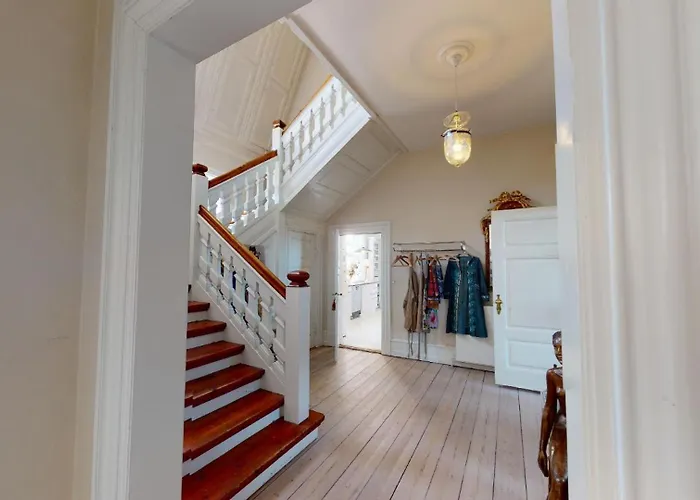 Gelskov Gods - Historic Manor Bed & Breakfast